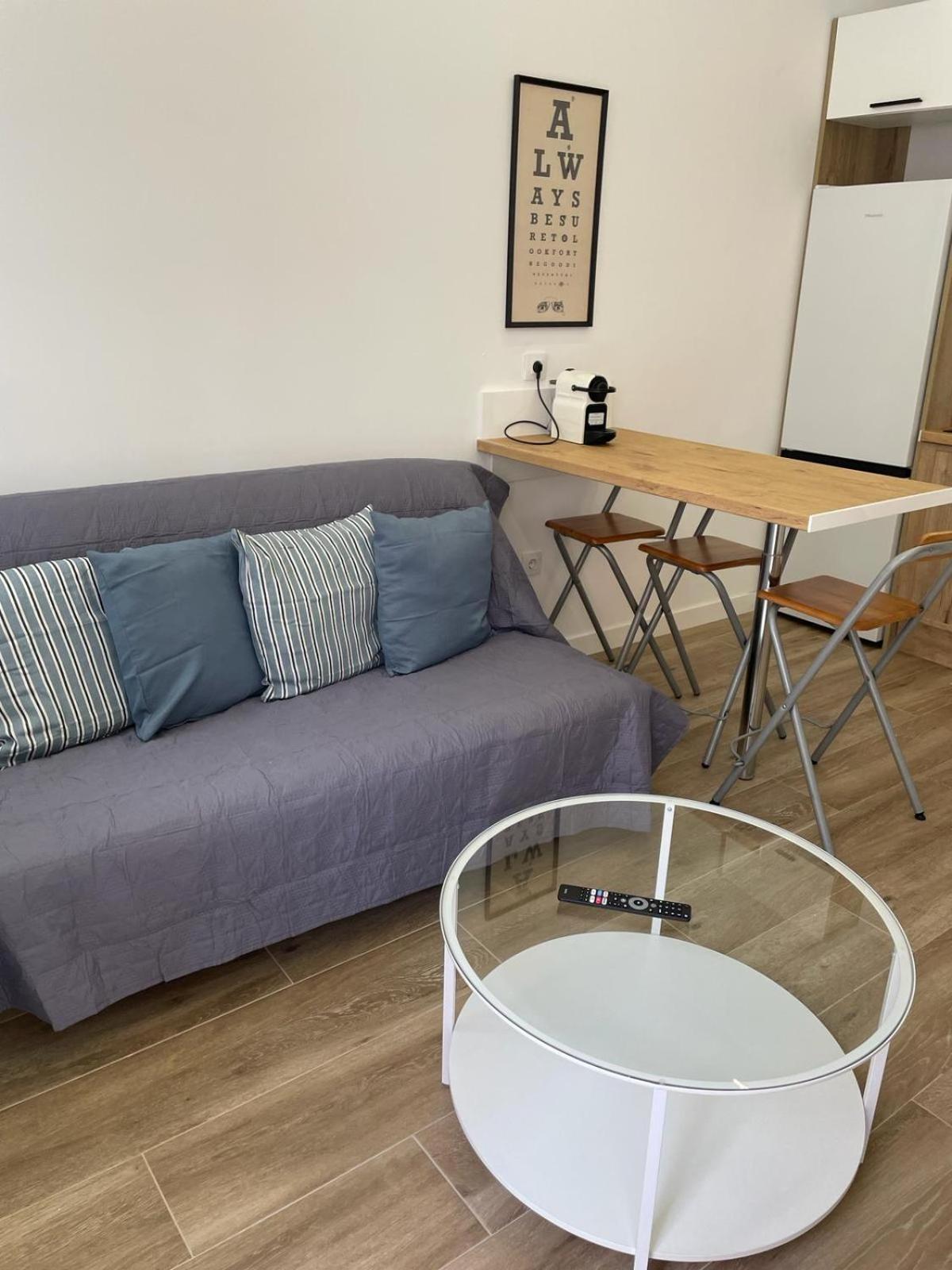 Exyca Metropolitano Apartment Madrid Bagian luar foto