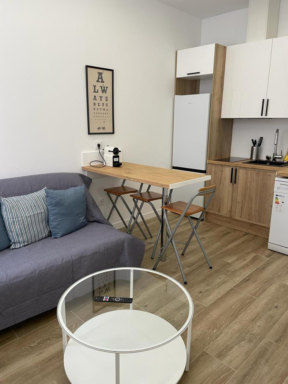 Exyca Metropolitano Apartment Madrid Bagian luar foto