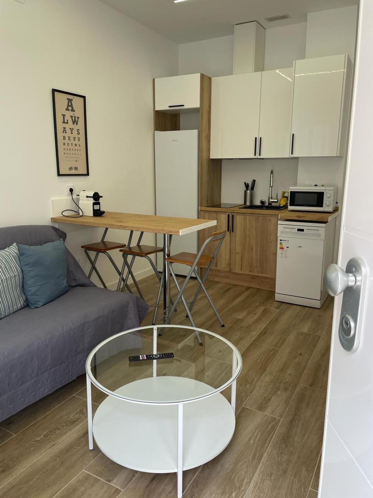 Exyca Metropolitano Apartment Madrid Bagian luar foto